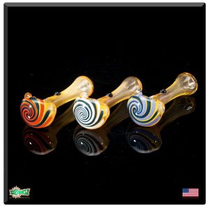 Lati with Maria Glass Pipe